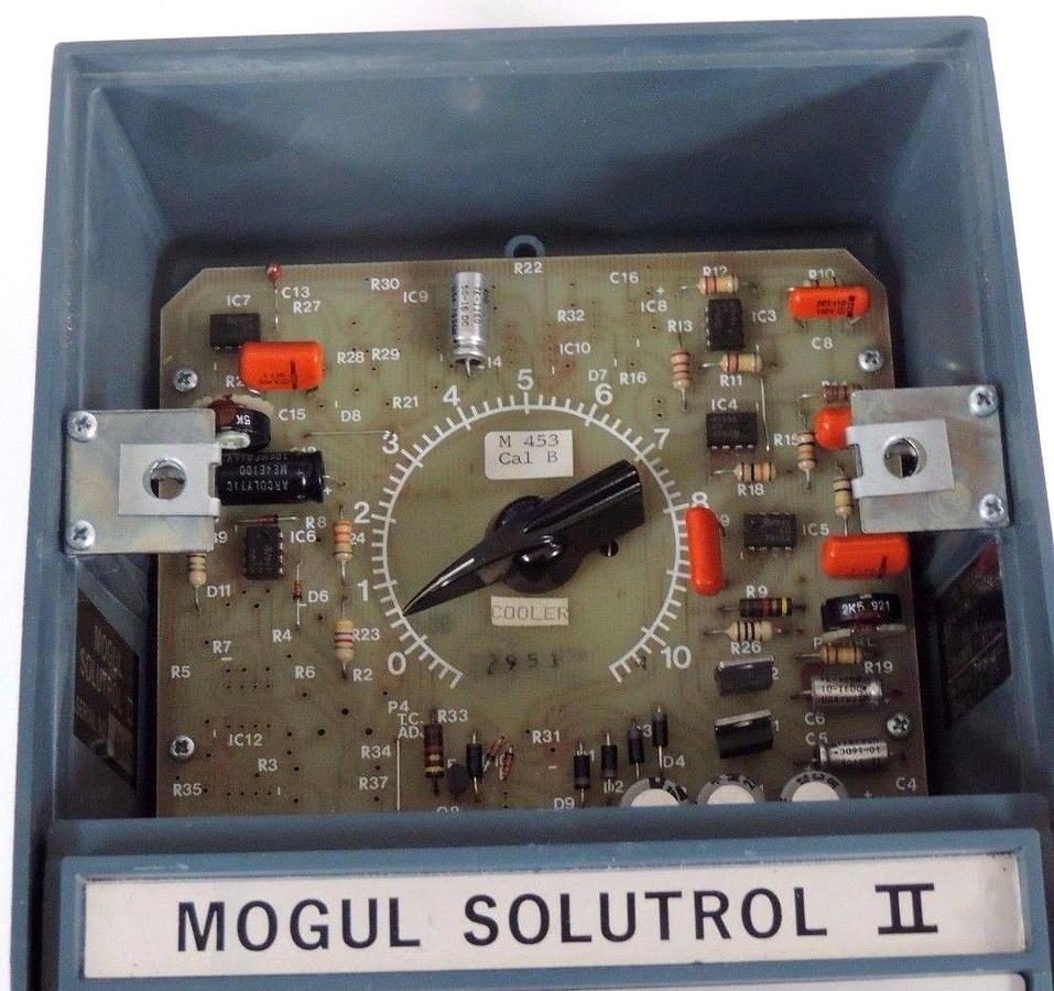 Used MOGUL SOLUTROL II TREATMENT PUMP CONTROLLER 115V 60HZ 1PHASE