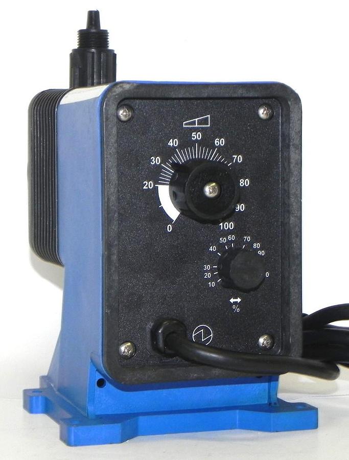 Used PULSATRON ELECTRONIC METERING PUMP LB64SA-PTC1-XXX PULSAFEEDER LB64SAPTC1XXX