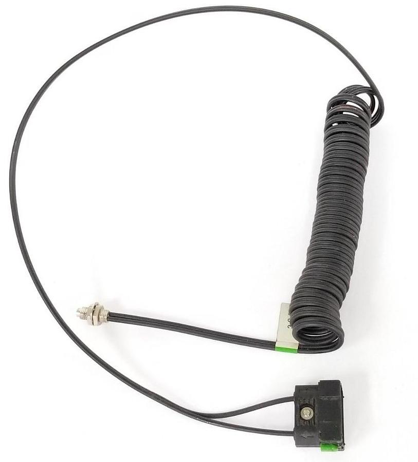 Used AROMAT MQ-FD1-C02 PHOTOELECTRIC AMPLIFIER CABLE MQFD1C02