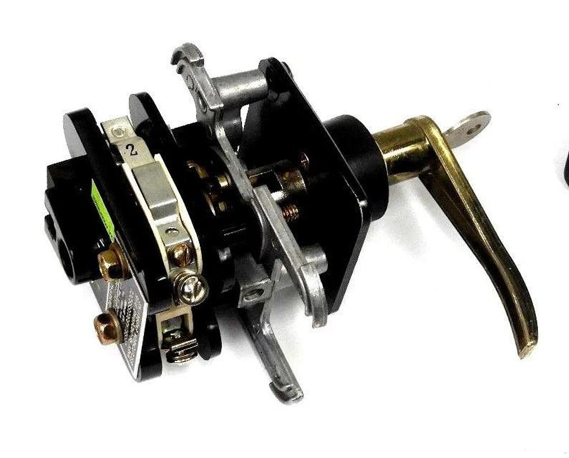 Used GENERAL ELECTRIC SB-1 ROTARY SWITCH 16SB1AB303SSS2C1, SB1