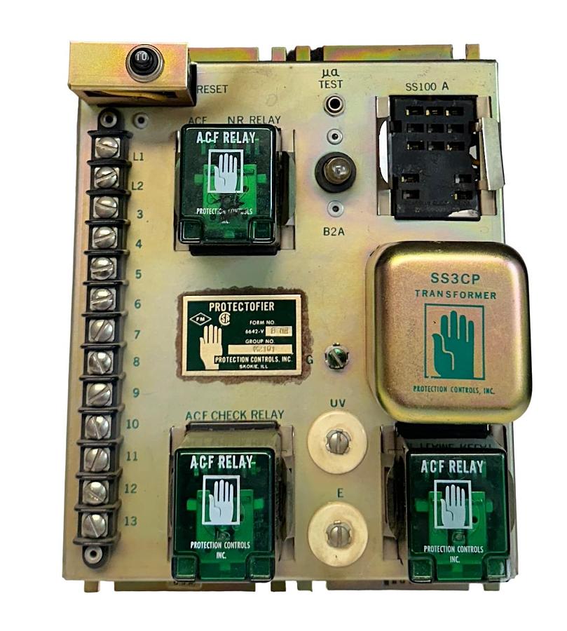 Used PROTECTION CONTROLS 6642-VBNR / 6642VBNR PROTECTOFIER FLAME MONITOR 117VAC USNP