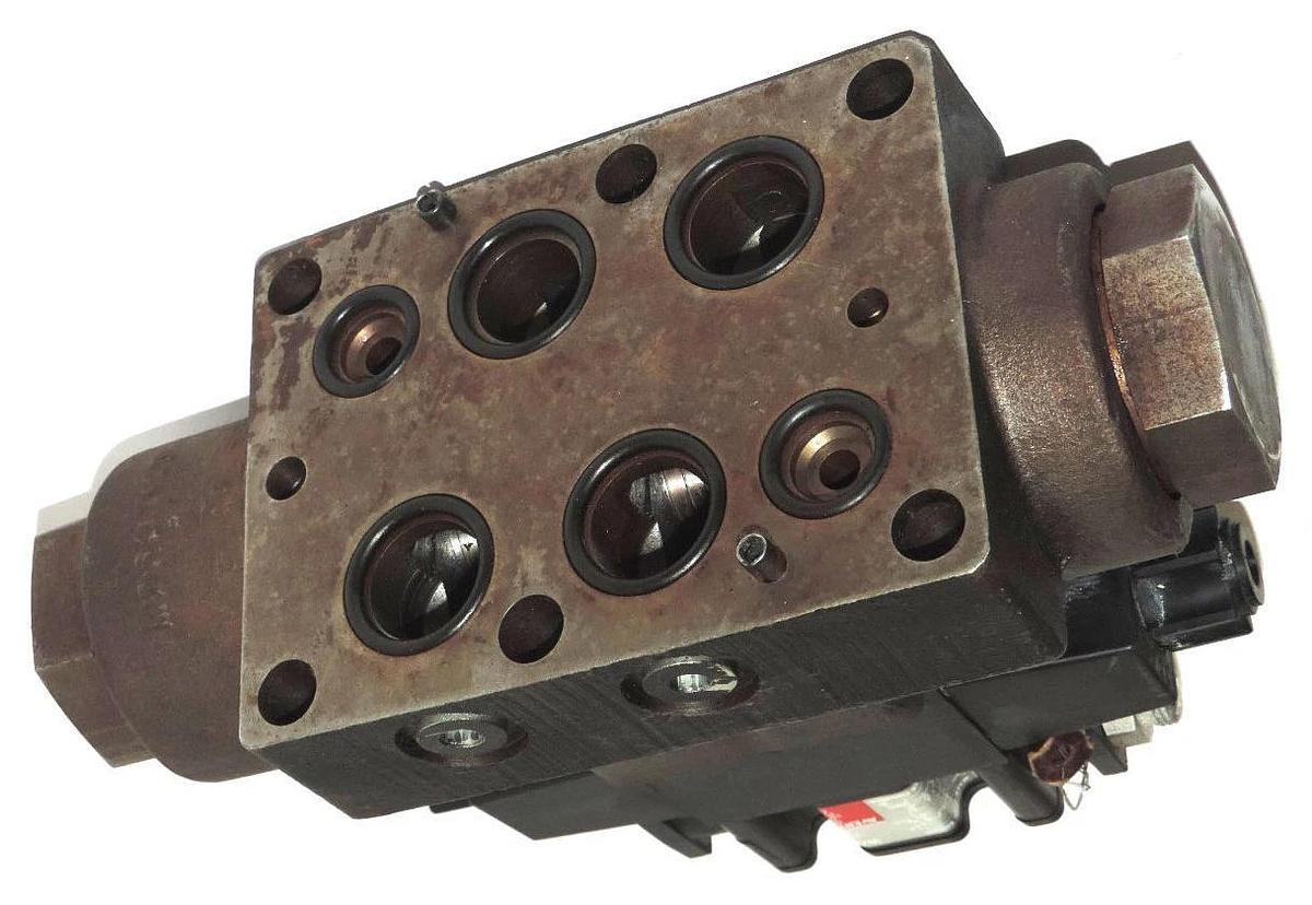 Used PARKER D61VW11C456Y 70 PROPORTIONAL DIRECTIONAL CONTROL VALVE D61VW11C456Y70