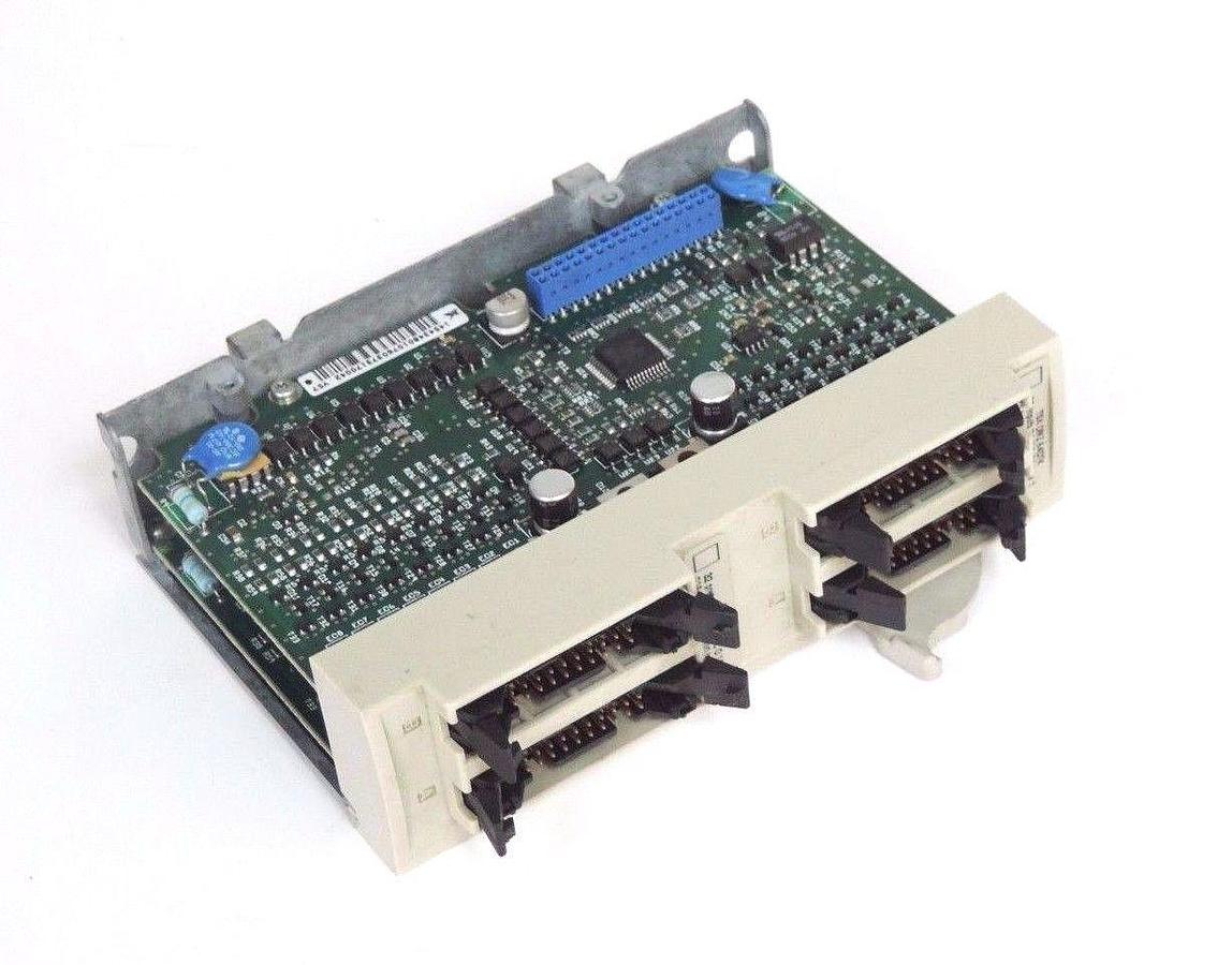 Used SCHNEIDER AUTOMATION TSX MICRO TSX-DMZ-64DTK 32I 24VDC+32Q 0.1A CONN