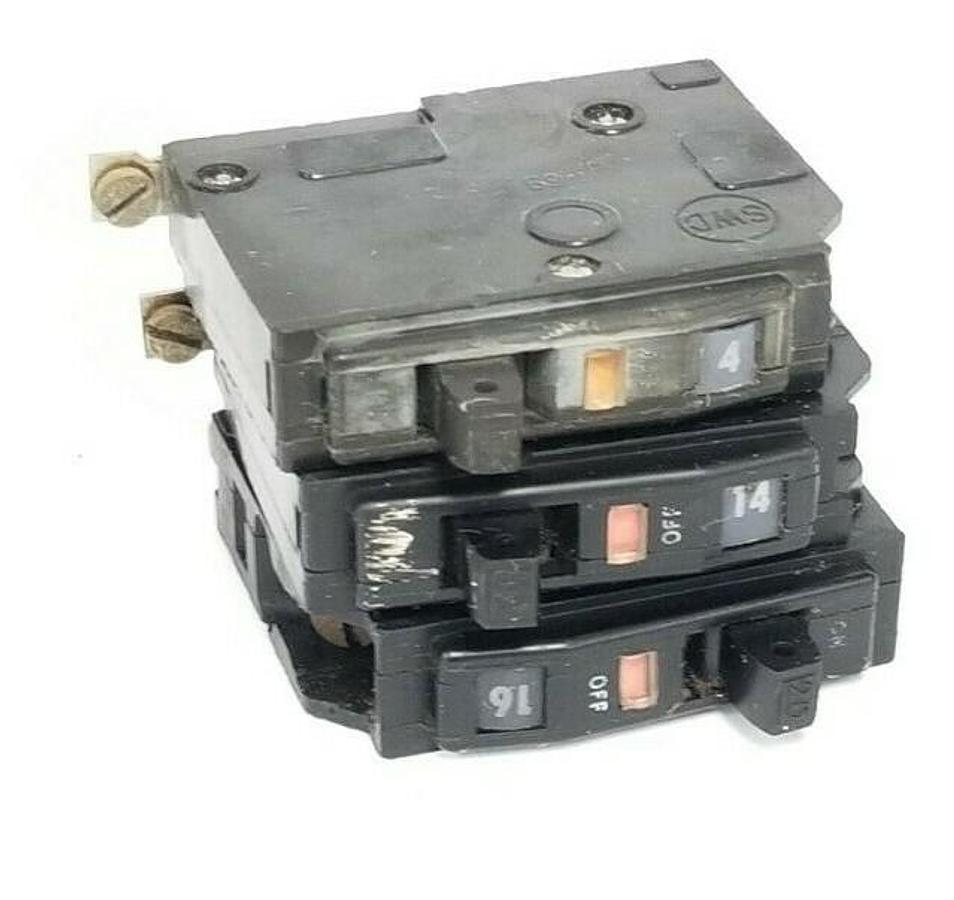 Used LOT OF 3 SQUARE D QOB120 CIRCUIT BREAKERS 20A 1P 120/240V