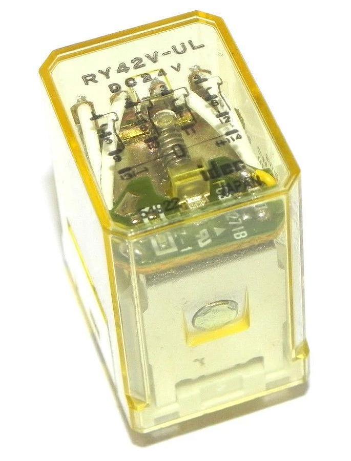 Used IDEC RY42VULDC24V RELAY RY42V-UL DC24V