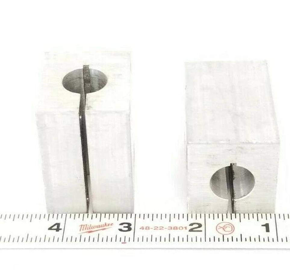 Used LOT OF 2 GENERIC 920B137 CLAMP FLAP GUIDES 4-41484 REV-A / AC331