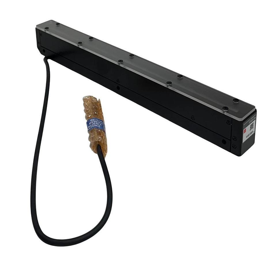 KEYENCE CA-DZR30 / CADZR30 OEM RED LINE LIGHT 300mm 15.1W LINE SCAN NSMP