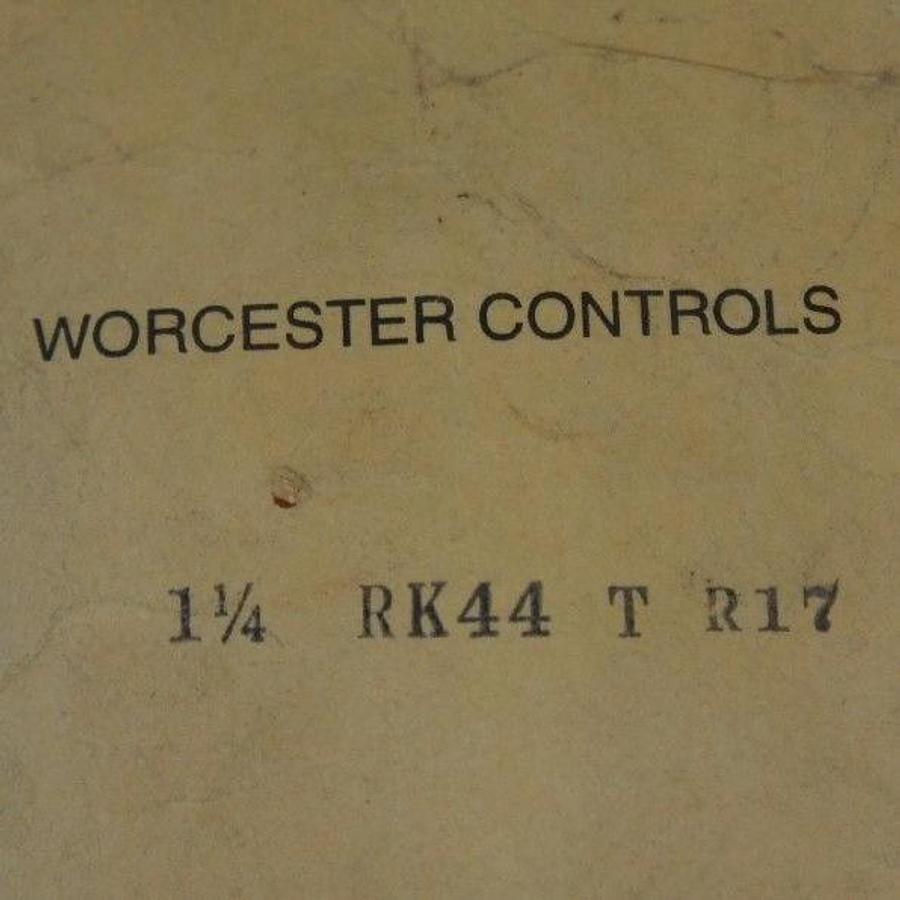 NIB WORCESTER CONTROLS 1 1/4 RK44 T R17 REPAIR KIT RK44-T-R17