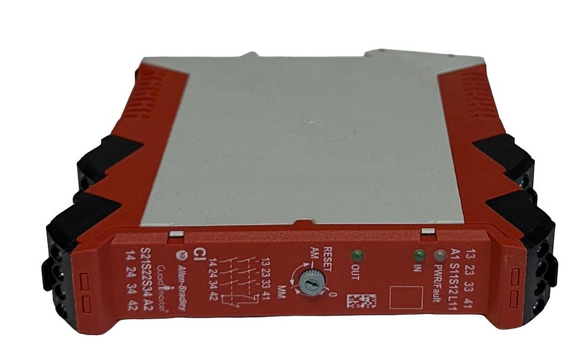 Used ALLEN BRADLEY 440R-S13R2 /A Guardmaster SINGLE INPUT SAFETY RELAY 24VDC USNP