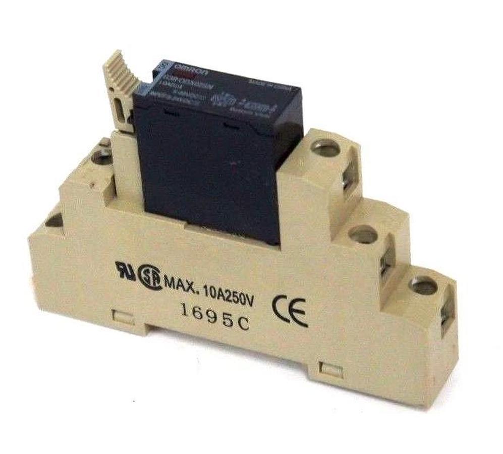 Used OMRON G3R-ODX02SN SOLID STATE RELAY W/ 1695C RELAY BASE, 10A 250V