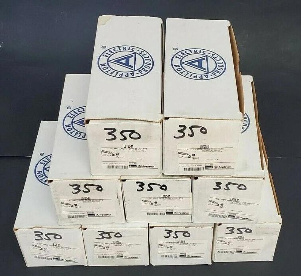Used (9) NIB APPLETON LB125-M 1-1/4INCH MALL IRON FORM 35 UNILETS TYPE LB CONDUITS
