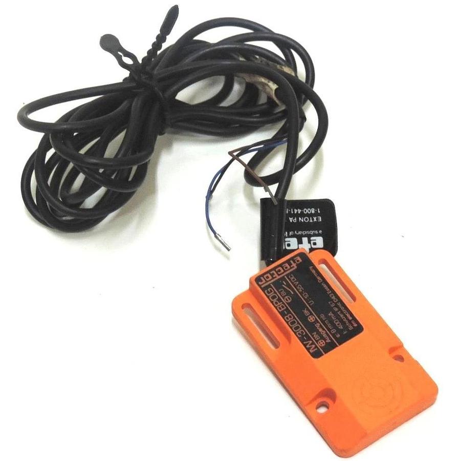 Used IFM EFECTOR IW-3008-BPOG PROXIMITY SWITCH INDUCTIVE 3WIRE, IW3008BPOG