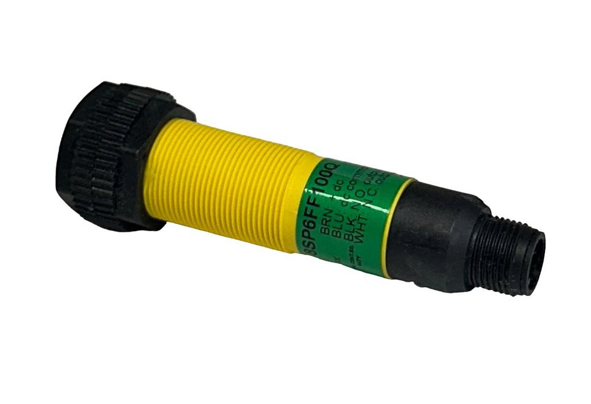 Used BANNER S18SP6FF100Q / 30884 EZ-BEAM PHOTOELECTRIC SENSOR 10-30VDC 100mm NSMP