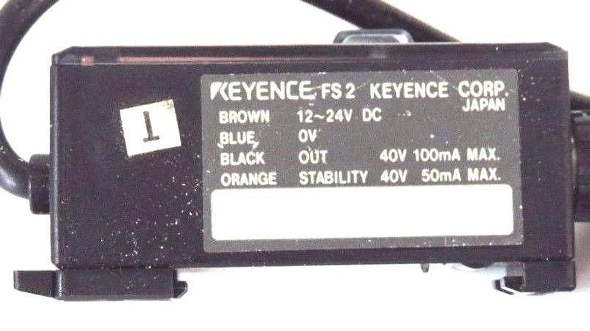 Used KEYENCE FS2-62 PHOTOELECTRIC AMPLIFIER FS262