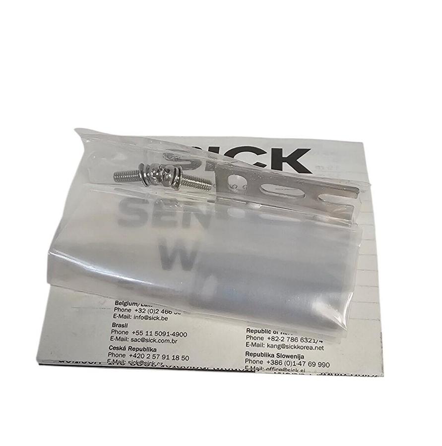 Used NIB SICK WL100-P3239 RETRO-REFLECTIVE SENSOR 6026071