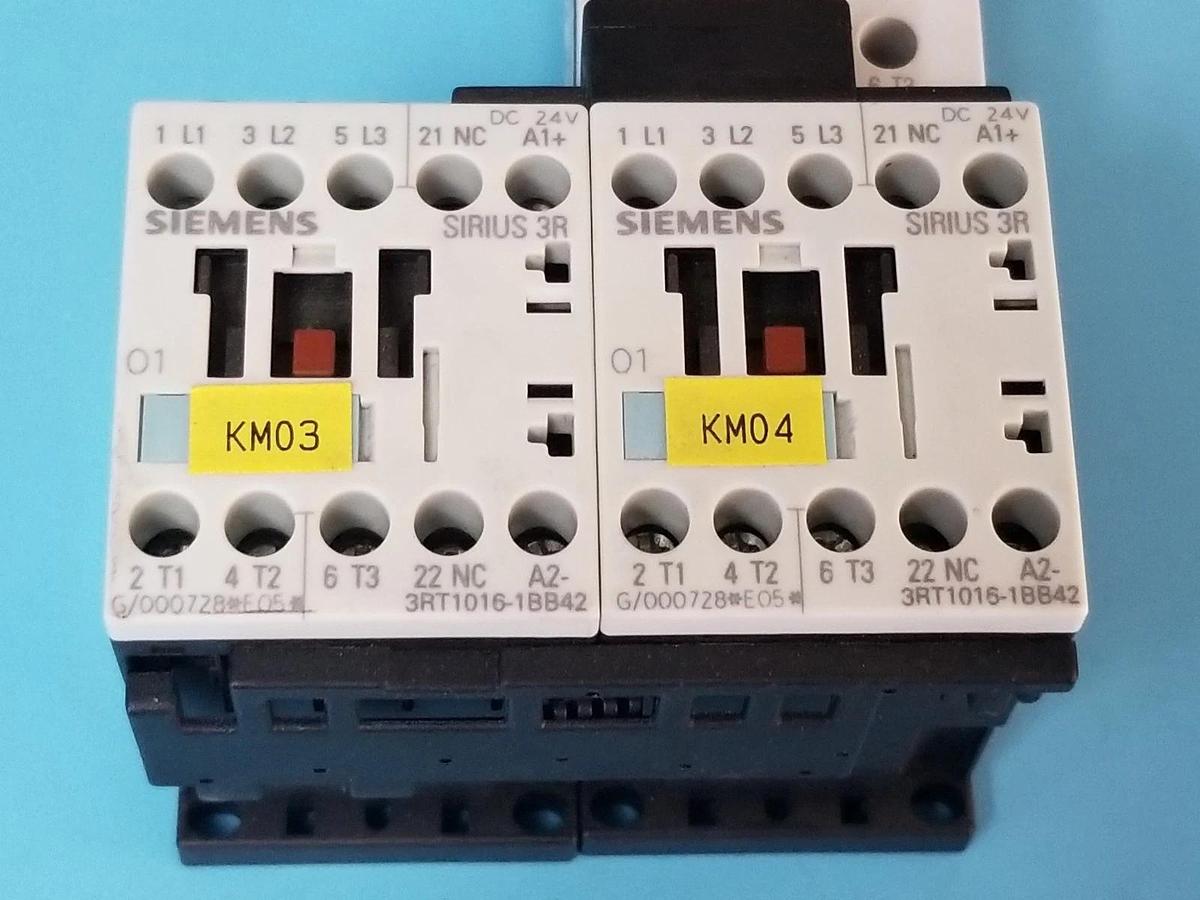 Used SIEMENS 3ZX1012-0RA00-1AA1 W/ 3RT1016-1BB42 CONTACTORS & 3RV1011-0GA10 BREAKER