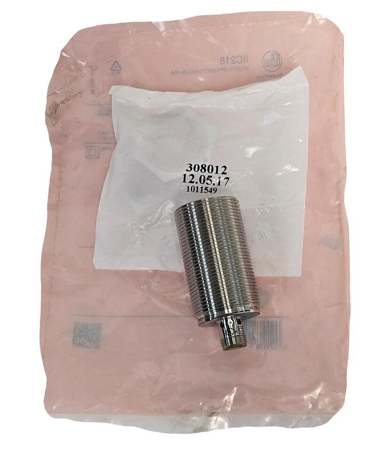 Used NEW IFM IIK3010-BPKG/K1/V4A/US-104 INDUCTIVE SENSOR IIC218