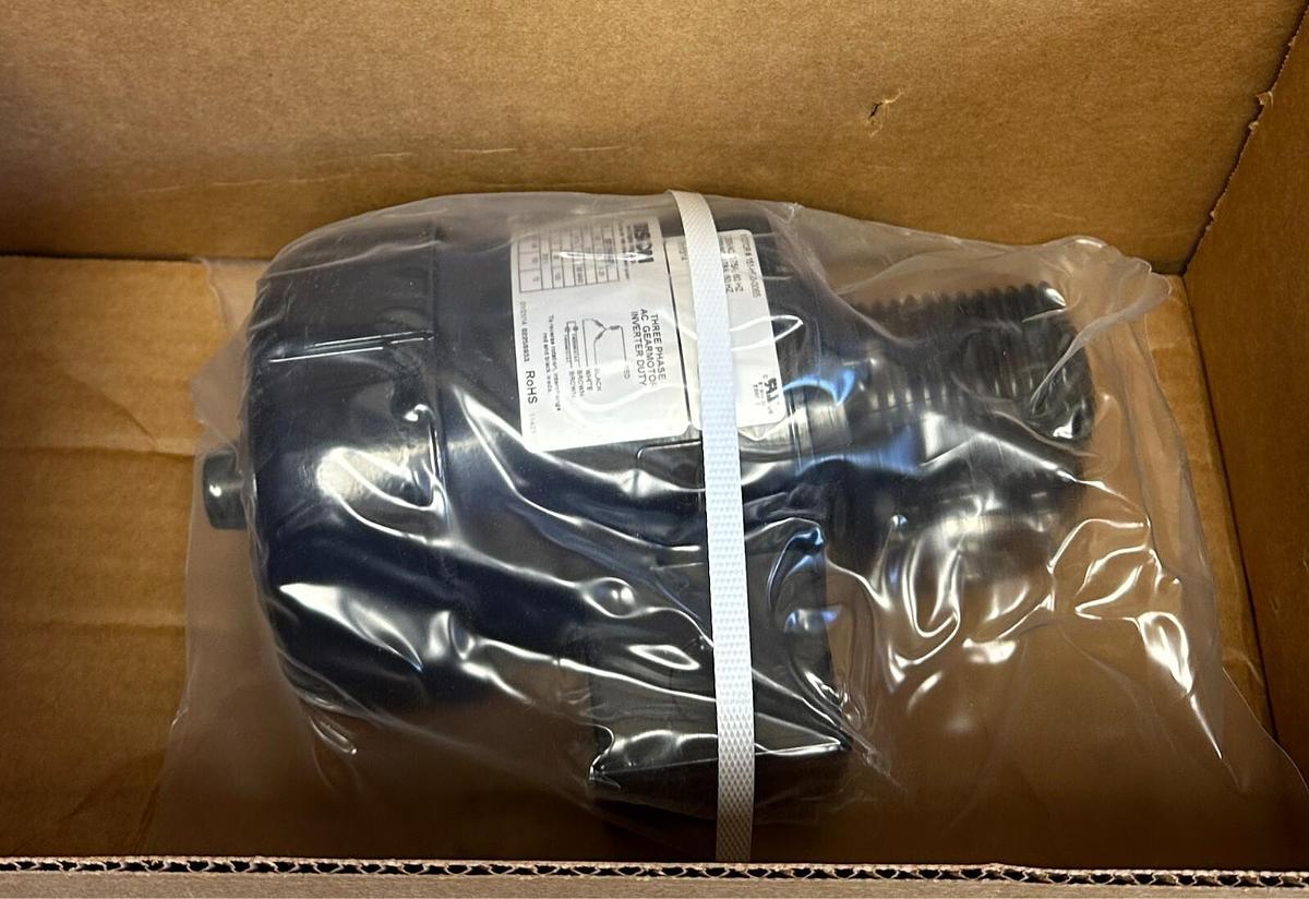 Used BISON 027-756-4420 / 151-H00-0065 AC GEARMOTOR 3-PHASE INVERTER DUTY 1/4HP NSMP