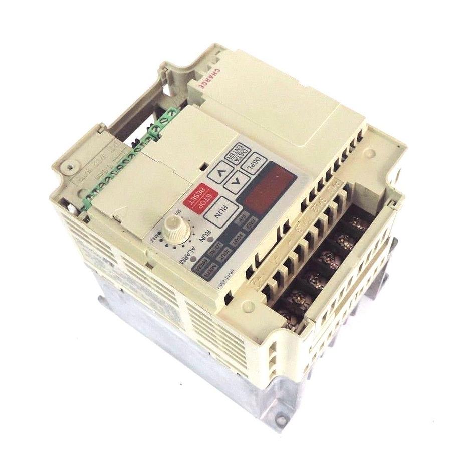Used MAGNETEK JDB003 2HP DRIVE 3.4AMP, 460VAC, 3PHASE, 50/60HZ, 380-460V, 4.7A, 40P70