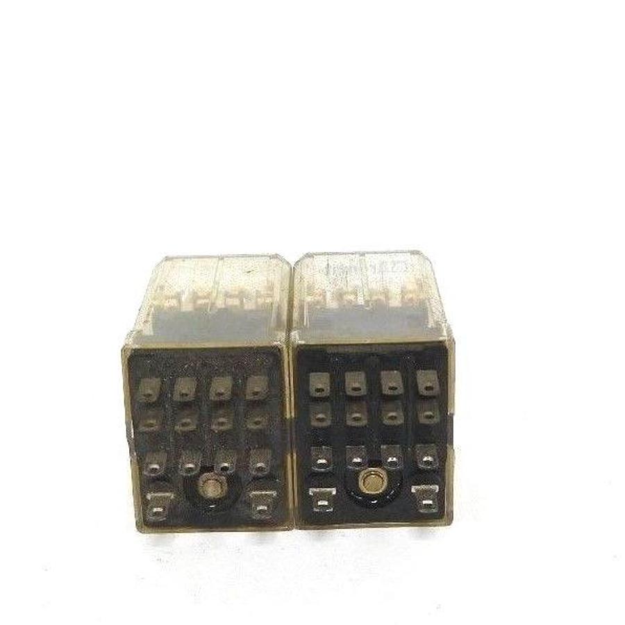 Used LOT OF 2 AROMAT HC4-H-AC240V RELAYS HC4HAC240V