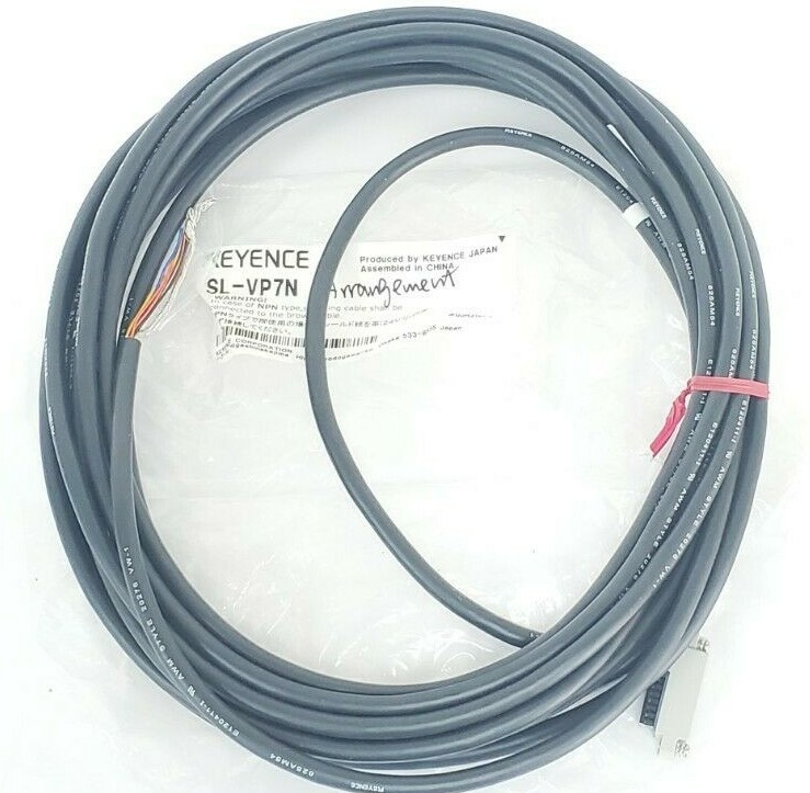 Used NEW KEYENCE SL-VP7N LIGHT CURTAIN CONNECTOR CABLE SLVP7N