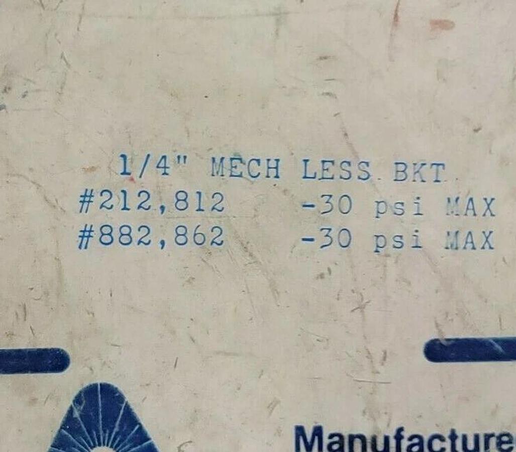 Used (5) NEW ARMSTRONG 1/4'' MECH LESS BRACKET #212,812-30 PSI MAX #882,862-30 PSI