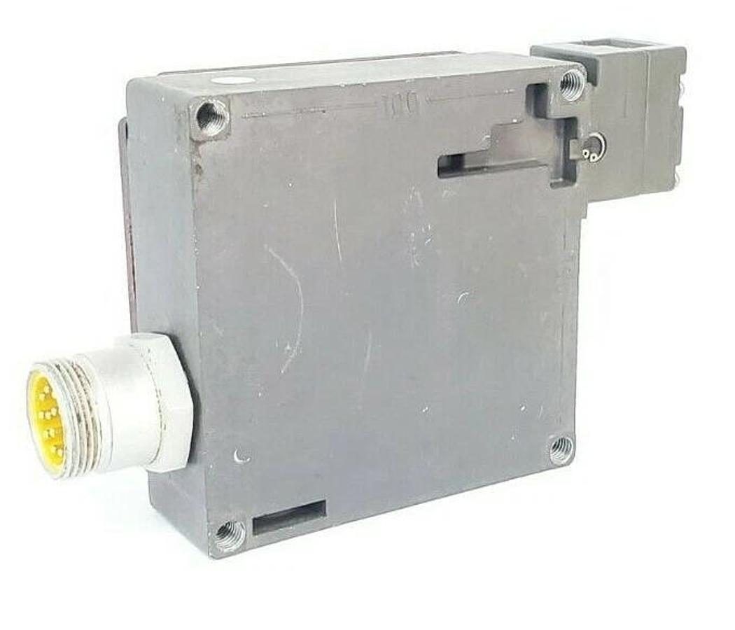 Used EUCHNER TZ1RE024BHAC1902 SAFETY SWITCH TZ 24V TZ1RE024BHA-C1902, 079693