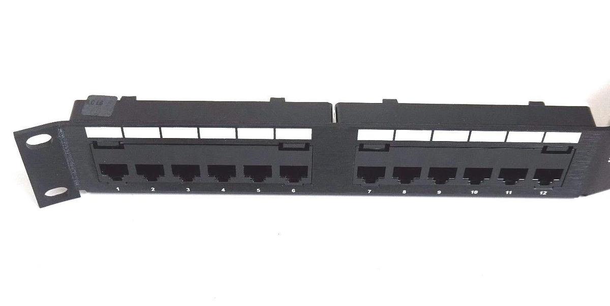 Used NIB COMMSCOPE SYSTIMAX SOLUTIONS 1100-24PSA MODULAR PANEL 760056580