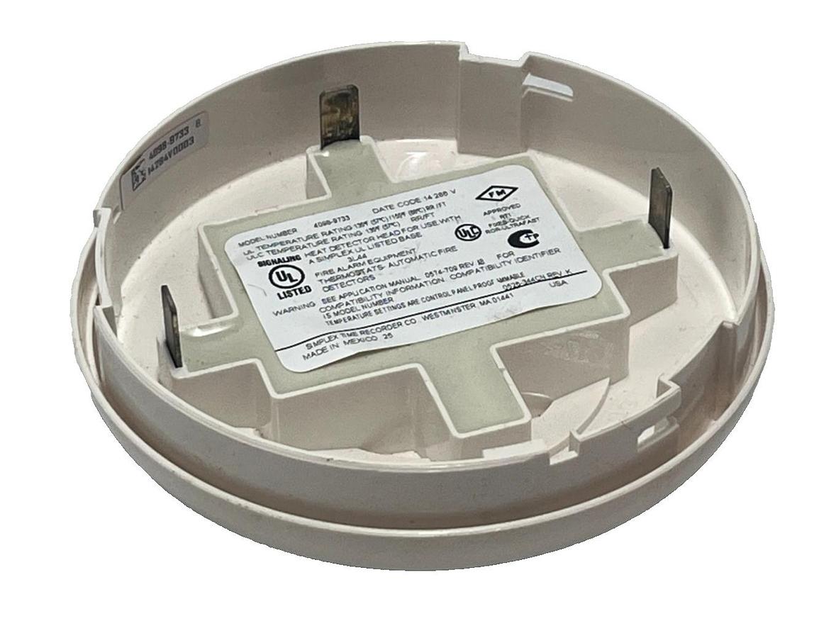 Used SIMPLEX 4098-9733 TrueAlarm Sensor Base Mounting Base for 4098 Series Detectors