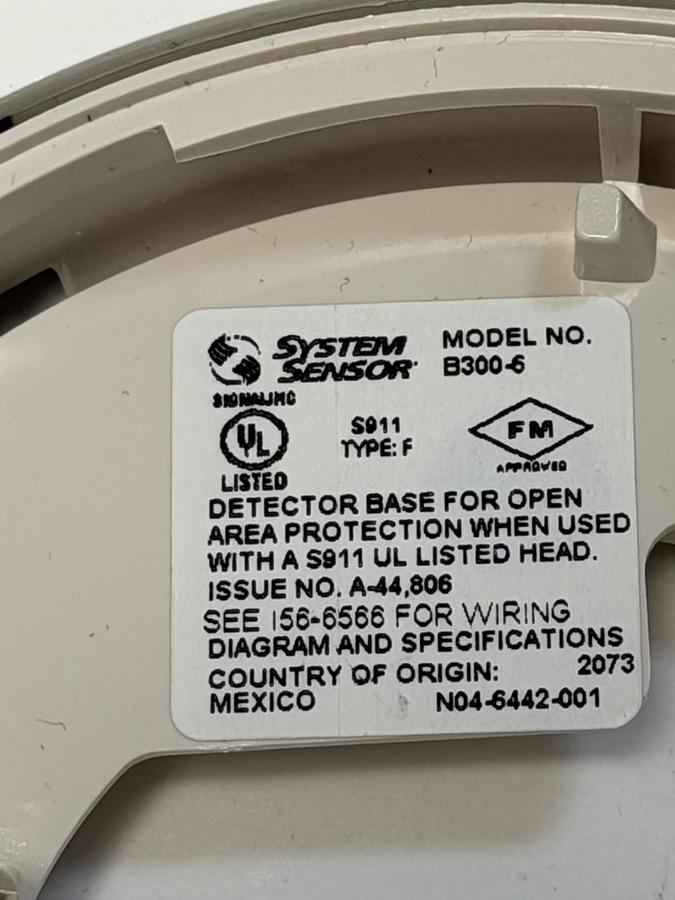 Used NIB SYSTEM SENSOR B300-6 SMOKE DETECTOR BASE UNITS WHITE B3006 15-32VDC