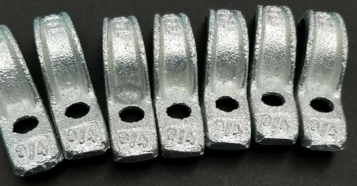 LOT OF 14 NEW THOMAS & BETTS 3/4'' EMT CONDUIT STRAPS 15937