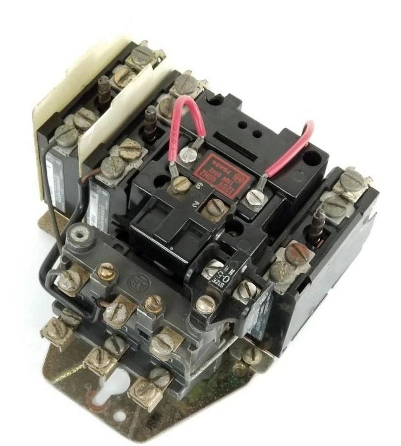 Used ALLEN BRADLEY 709-AOB103 NON-REVERSING STARTER SER. K SIZE: 0 W/ 70A86 COIL