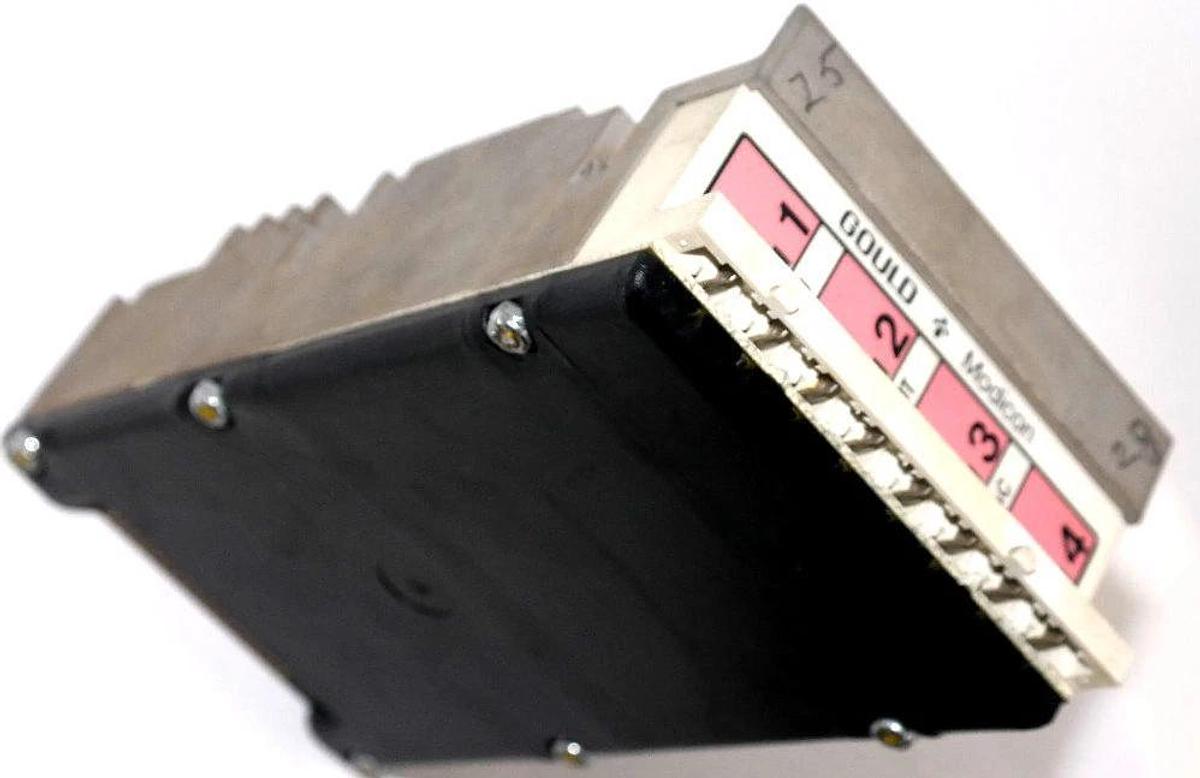 Used MODICON GOULD B551-REV D INPUT MODULE