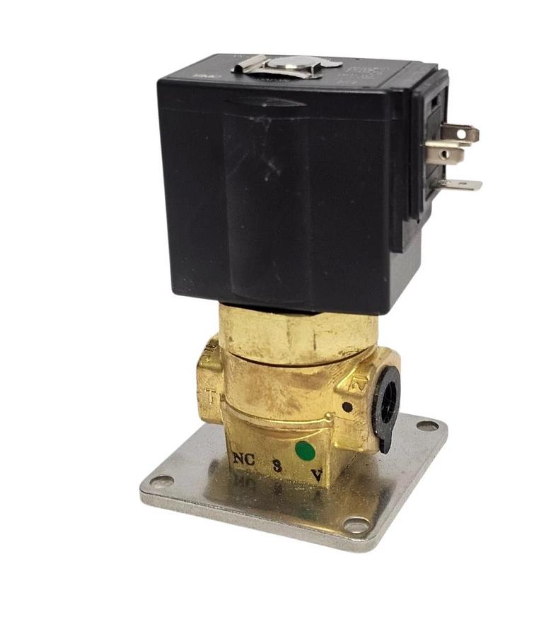 NEW SMC VX3330V-02N-5DO1-B DIRECT OP 3 PORT SOLENOID VALVE N.C. VX3330V02N5DO1B