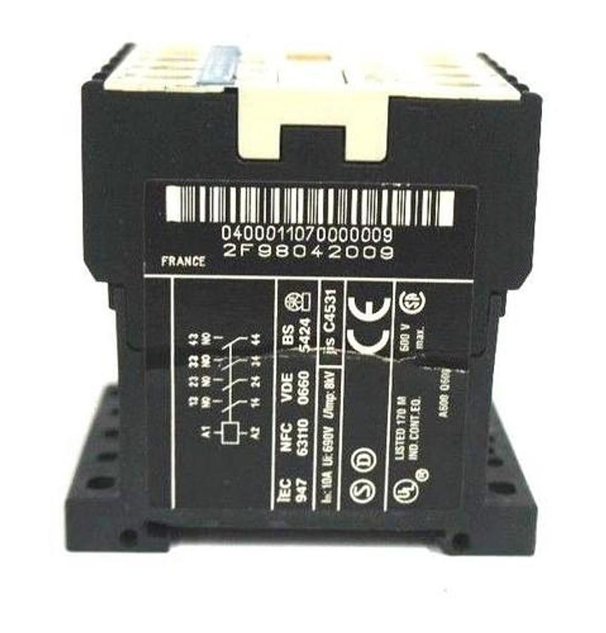 Used TELEMECANIQUE CA2-KN40 CONTROL RELAY 110V 50/60HZ CA2KN40
