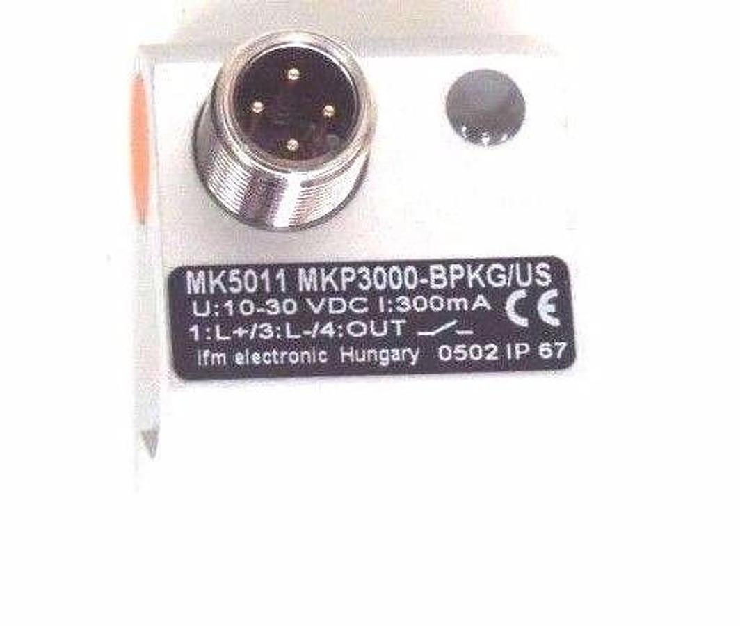 Used NIB IFM EFECTOR MK5011 MAGNETIC SWITCH FOR CYLINDER MKP3000-BPKG/US