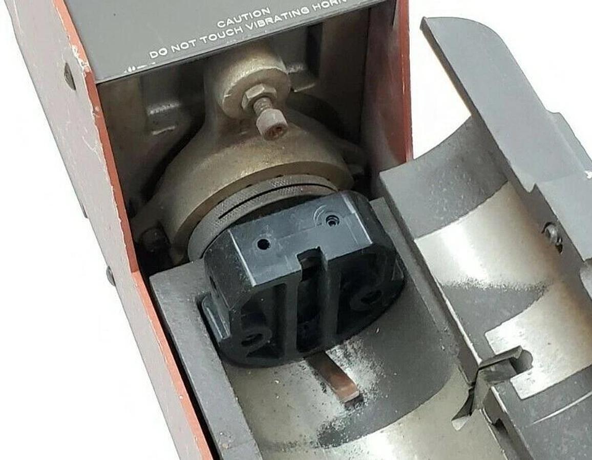 Used BRANSON SERIES 400 MODEL 400 ULTRASONIC PLASTIC WELDER