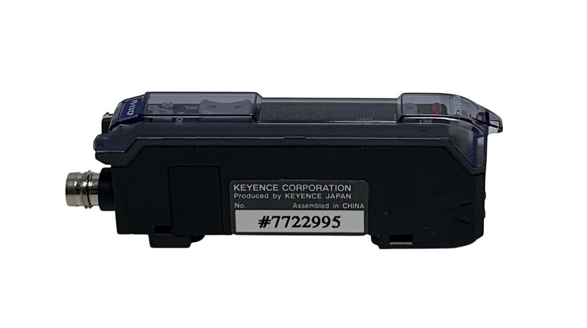 Used KEYENCE FS-V31CP / FSV31CP FIBER AMPLIFIER SENSOR 12-24VDC FS-V30 SERIES NSMP