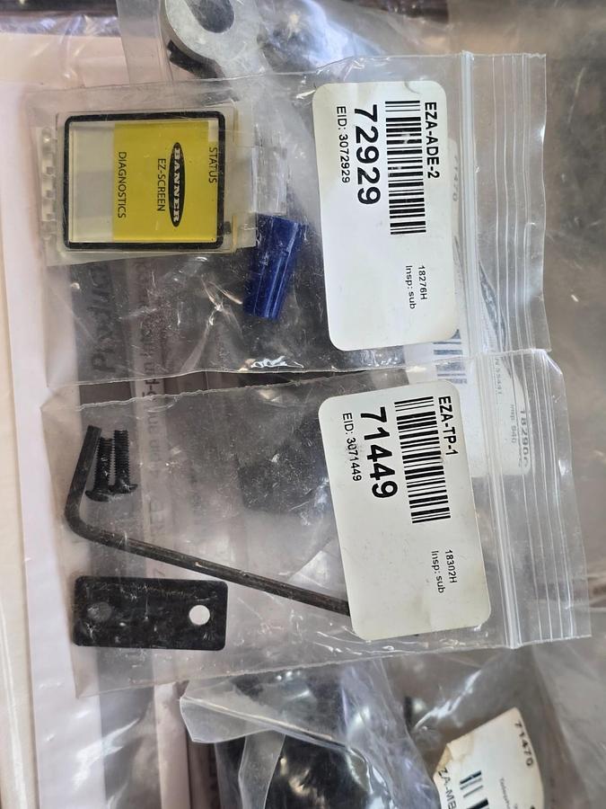 Used Banner Engineering SLSP30-1500Q88 EZ-SCREEN Safety Light Curtain Set 72396 NSMP