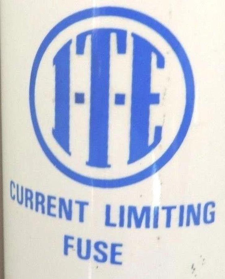 Used ITE 427516 CURRENT LIMITING FUSE 200E 4.8 KV