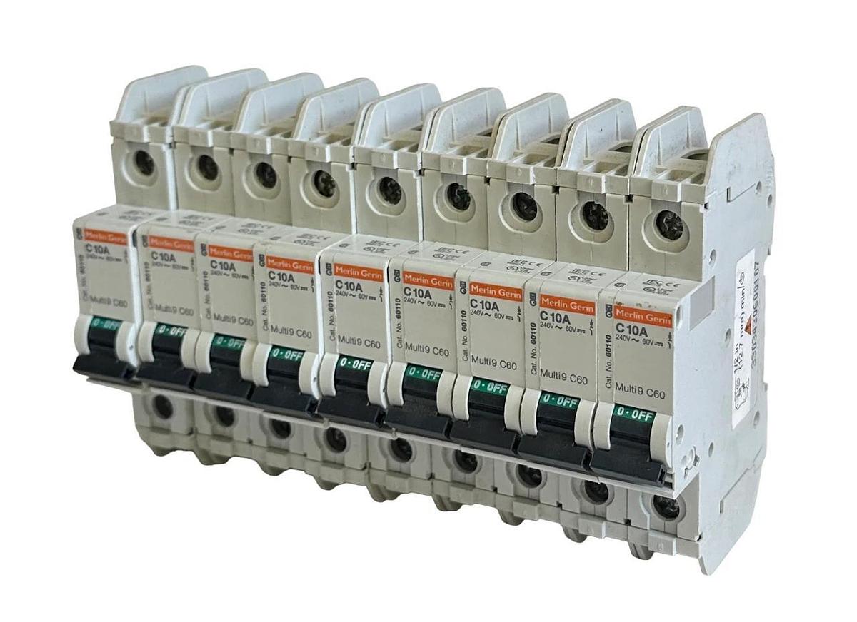 Used 9 MERLIN GERIN 60110 / C10A Multi9 C60 CIRCUIT BREAKERS 240V 1POLE 10A C-CURVE
