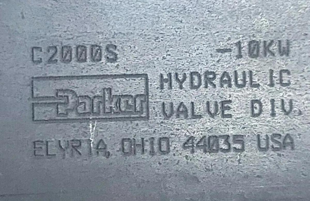 Used NIB PARKER C2000S CHECK VALVE C2000S-10KW 3000PSI 207 BAR MAX 70 CPM 265 LPM