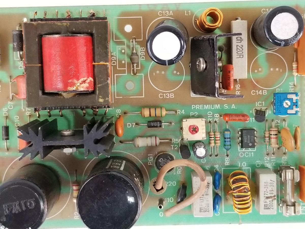 Used PREMIUM S.A. 3701 165A BOARD 10902088
