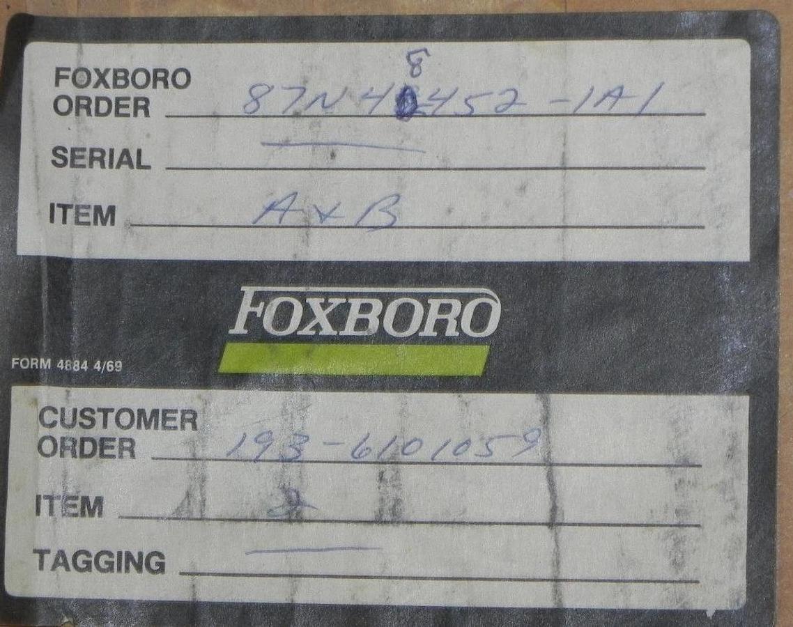 Used NIB FOXBORO ELECTRONIC 823DP-I3S1NH1-A TRANSMITTER W/ B0139CZ PRESSURE SWITCH