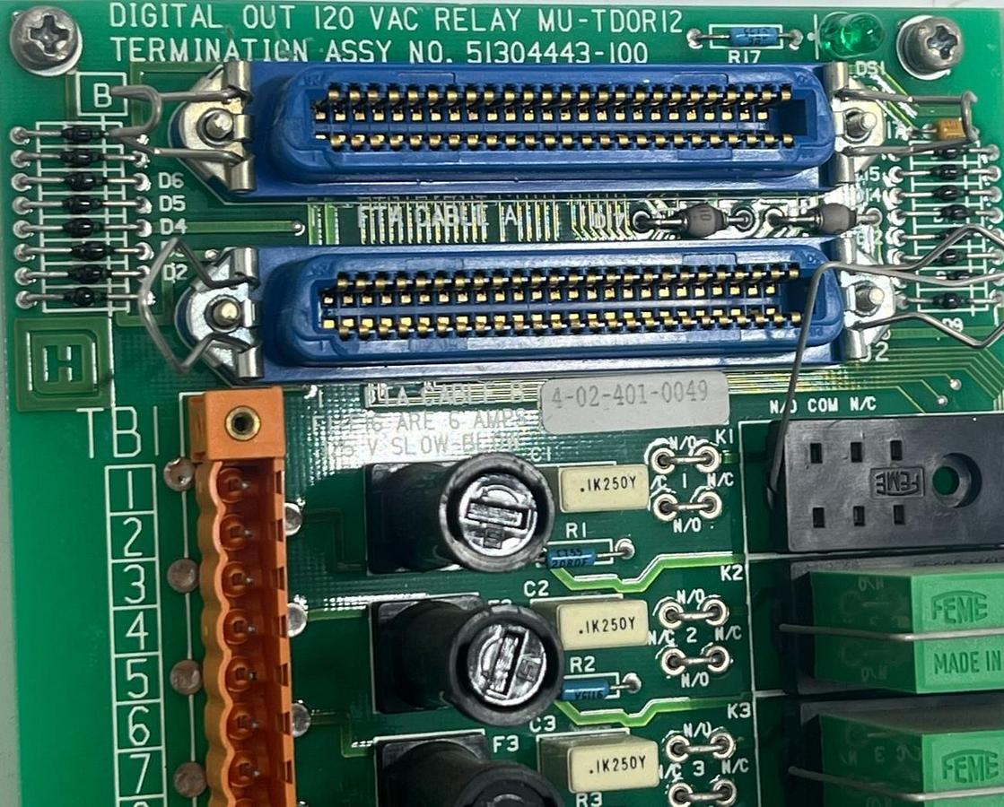 Used HONEYWELL 51304443-100 Relay Output Board w/ (9) 51190528-100 Relays TDC 3000