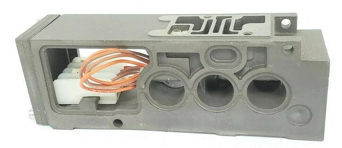 Used NEW NUMATICS HH-2 MANIFOLD HH2 (NO HARDWARE)