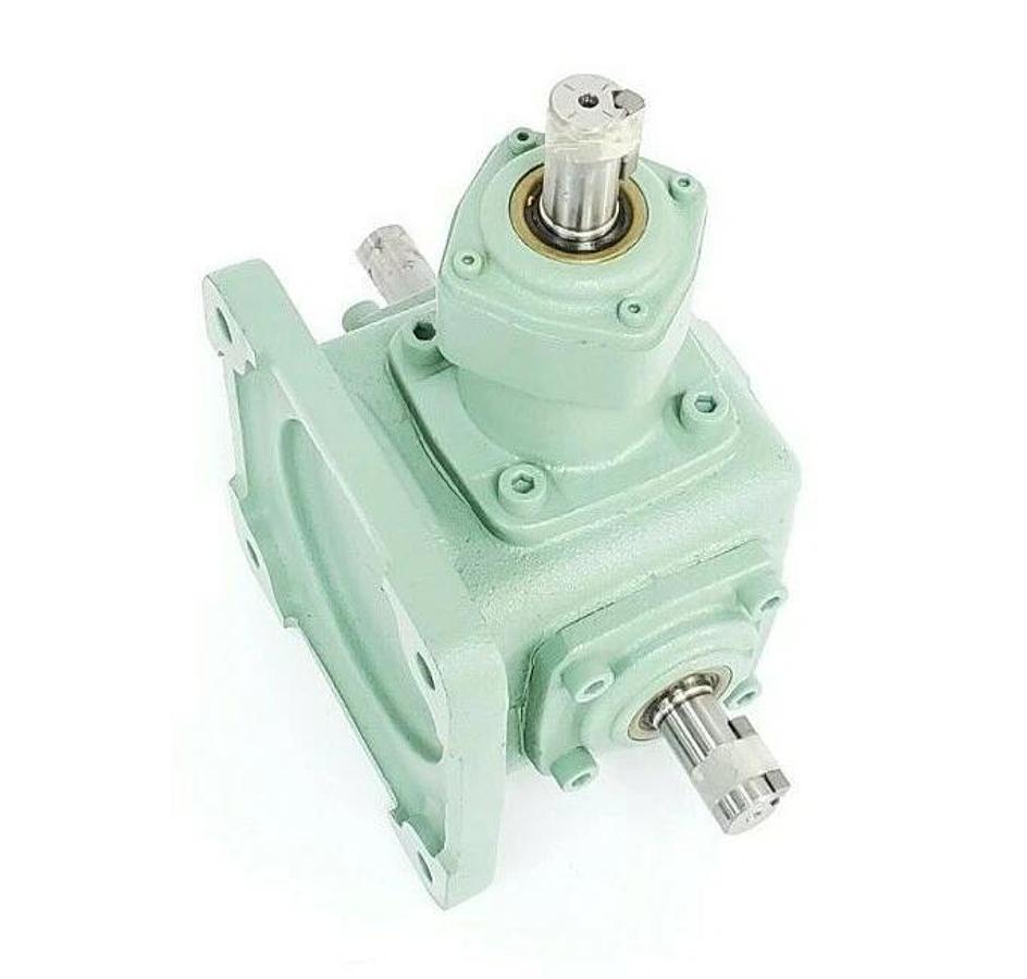 NEW TSUBAKI ED4M-1-LR-O-Y MITER RIGHT ANGLE GEAR REDUCER 1:1 RATIO ED4M-1-LR-0-Y