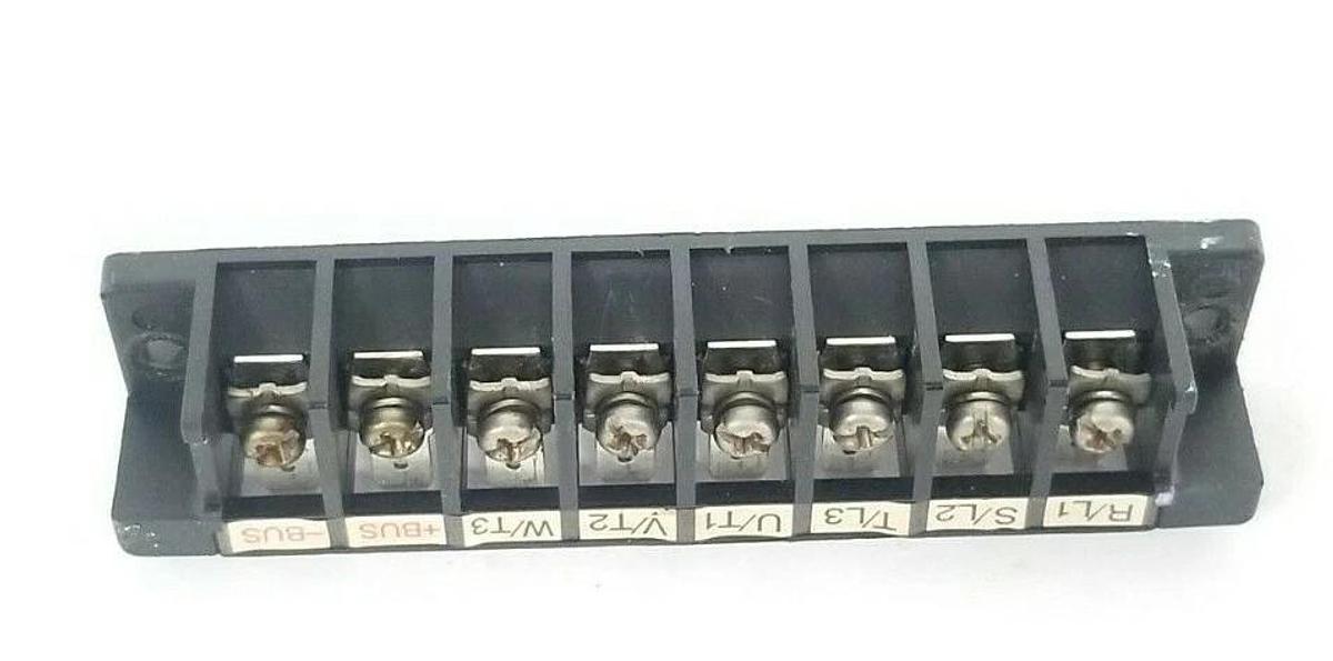 Used GENERIC YP-0467 SINGLE ROW TERMINAL BLOCK 8 POS. YP0467
