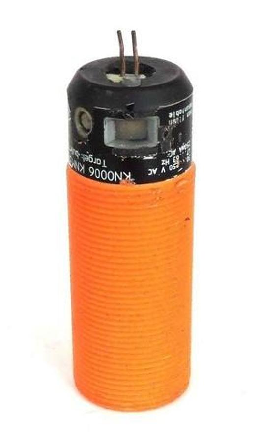 Used IFM EFECTOR KNM30NPKBBOW/LS100 LEVEL SENSOR KN0006 250VAC 47-63HZ BROKEN TIP