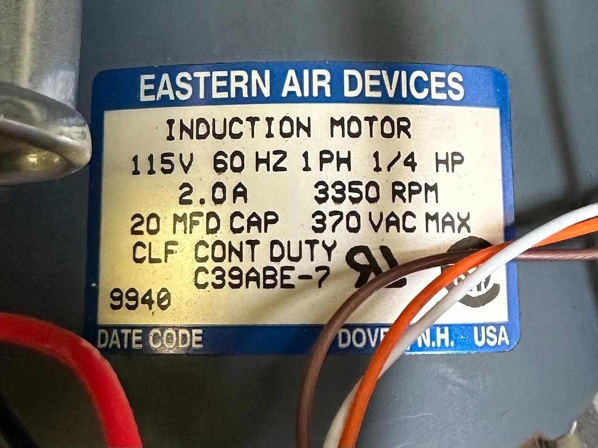 Used EASTERN AIR DEVICES B48A39L-10 / C39ABE-7 MOTOR & BLOWER ASSEMBLY 115V 60Hz 1PH